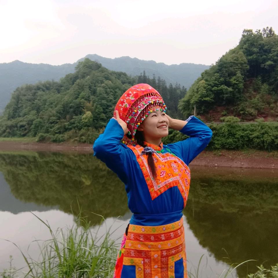 爱的港湾（苗韵阁+农产品）