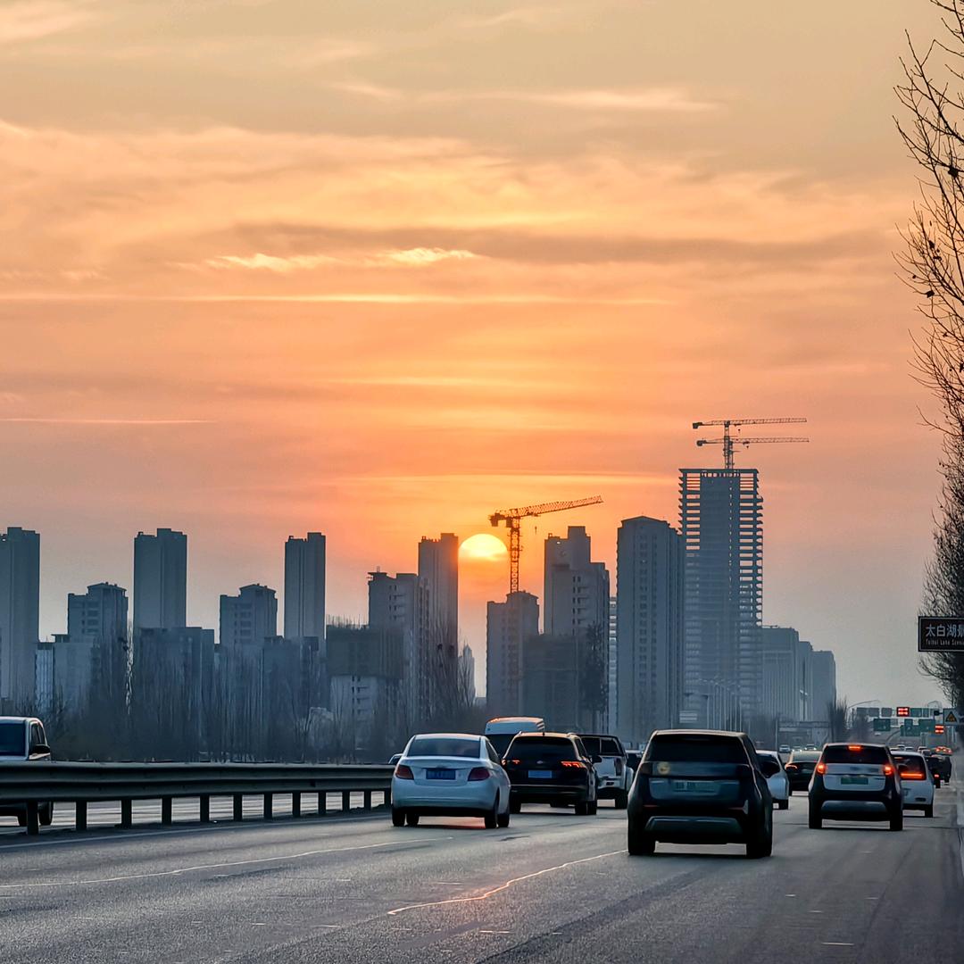 Supreme 吕  𓆡𓆝𓆟