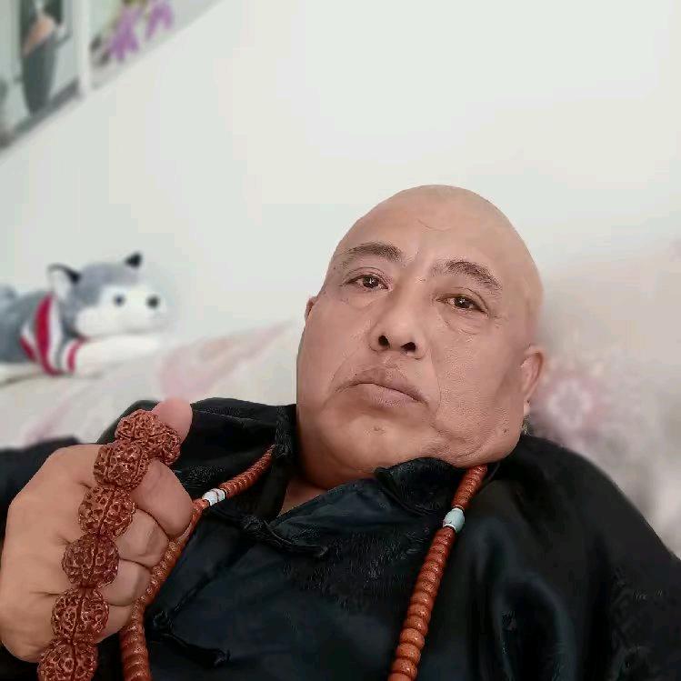 请你叫我办事员