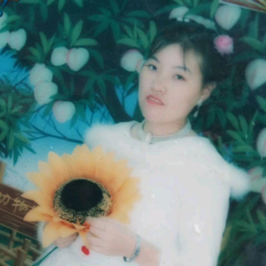 现实如霜