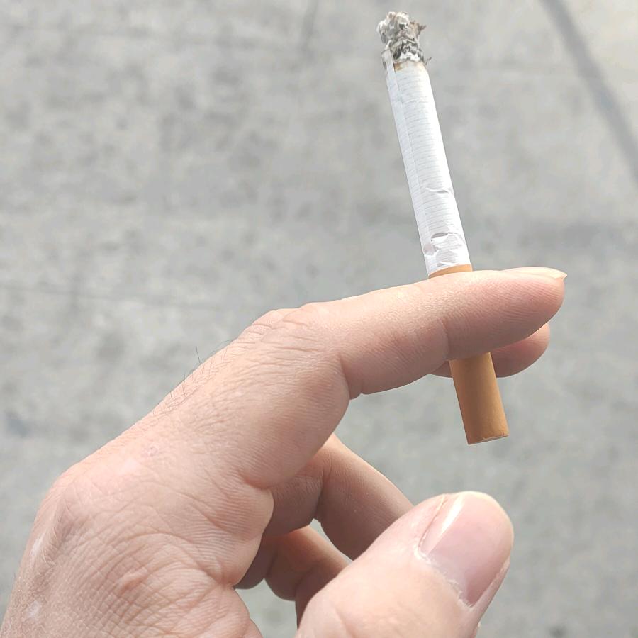 我来根小烟儿