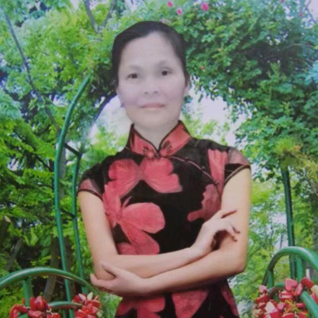 黄求梅