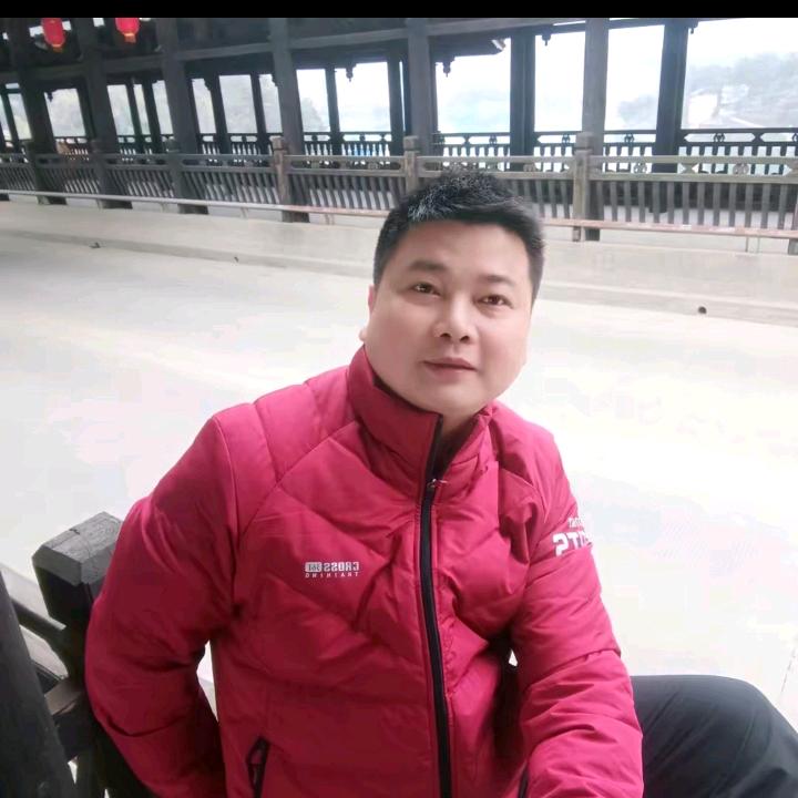 老马识途注塑移印丝印镭雕加工厂