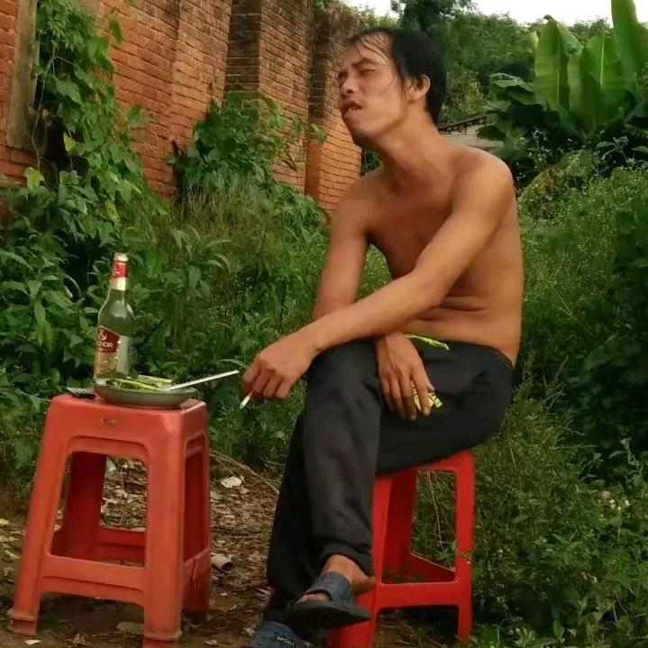 隔壁村~张二狗