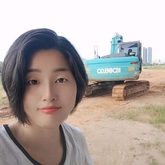 卫姐带你看挖机