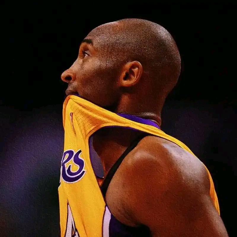 "打球不如看球🏀"