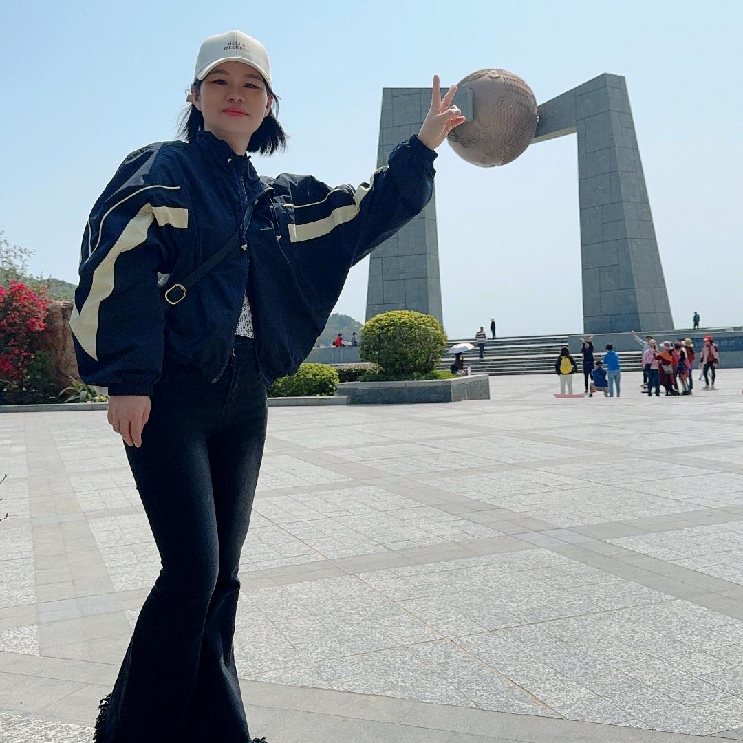 花都一招姐汽车顶棚翻新