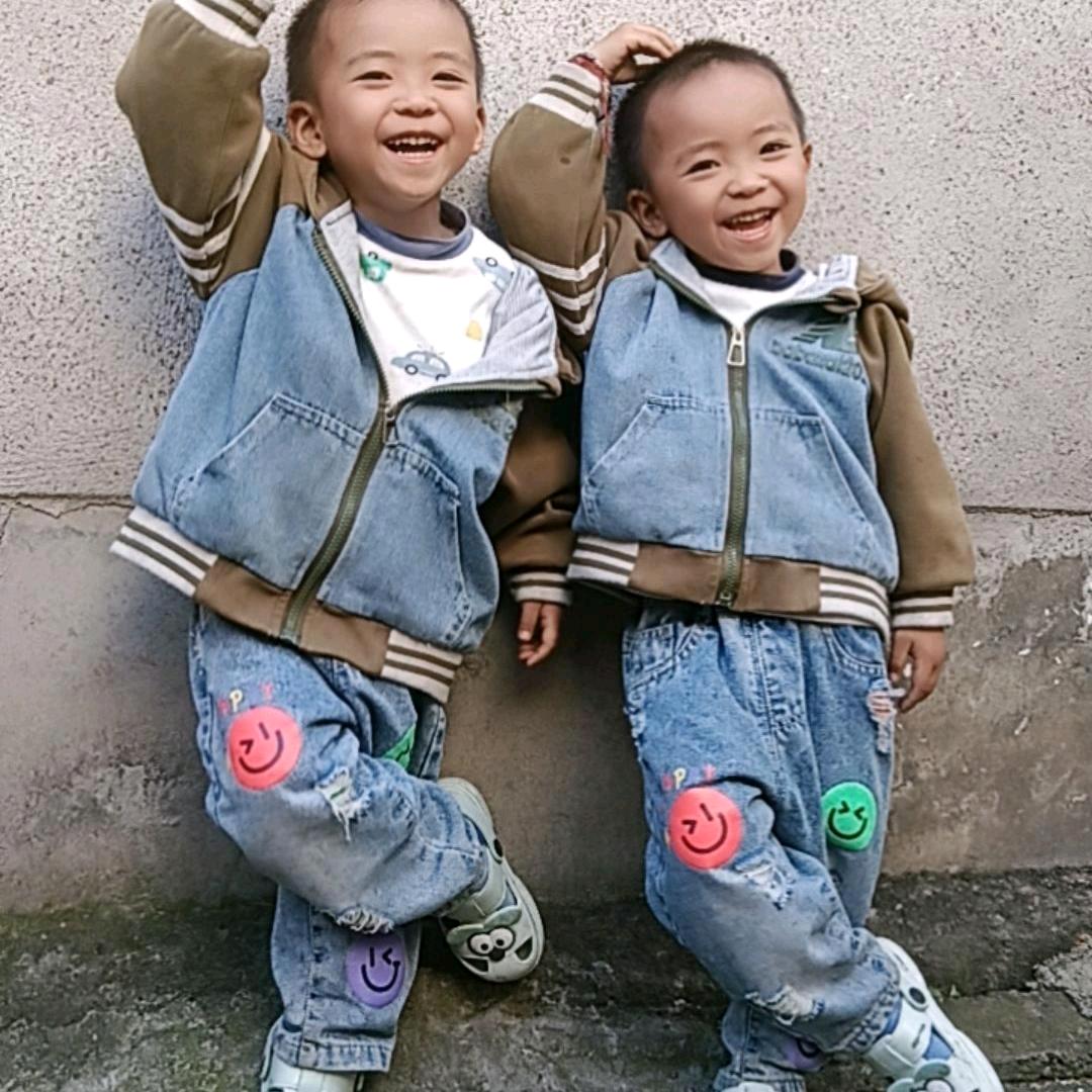 家有双胞胎兄弟