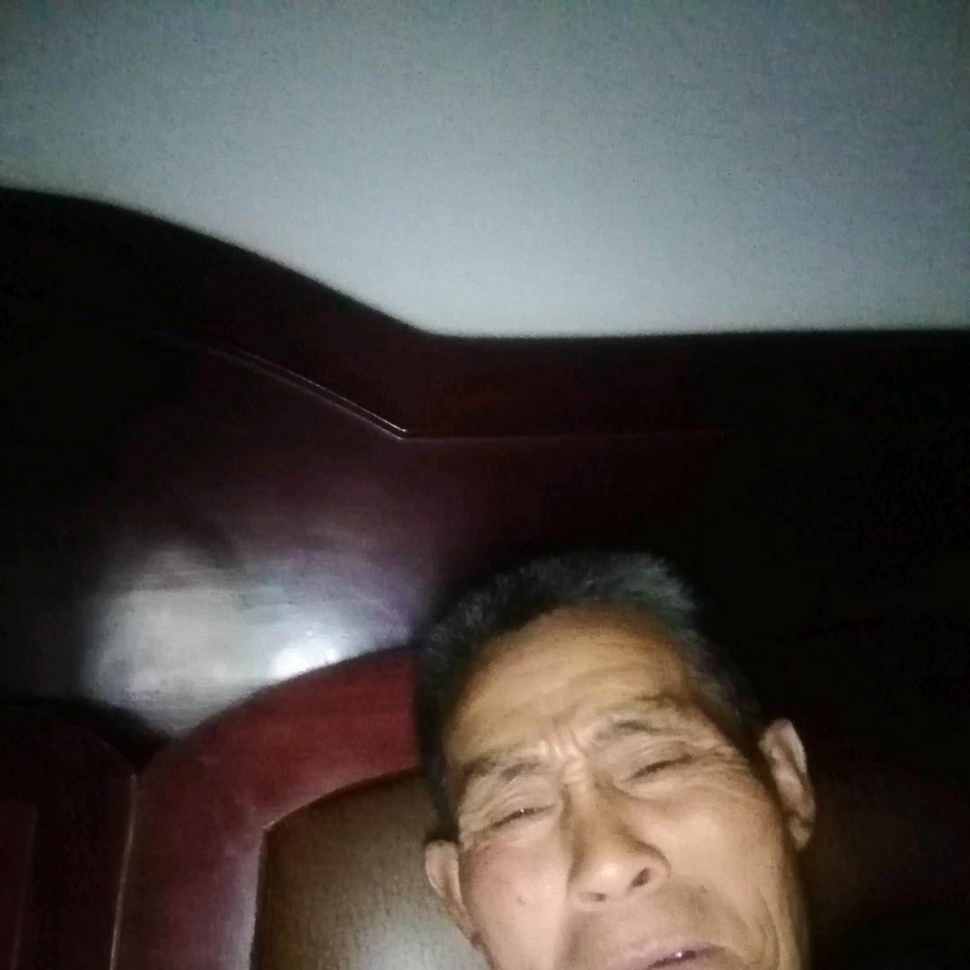 -，， ,