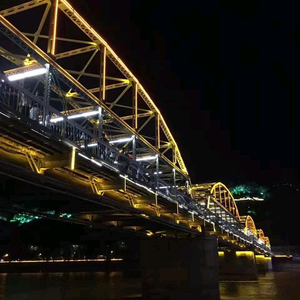 耳语