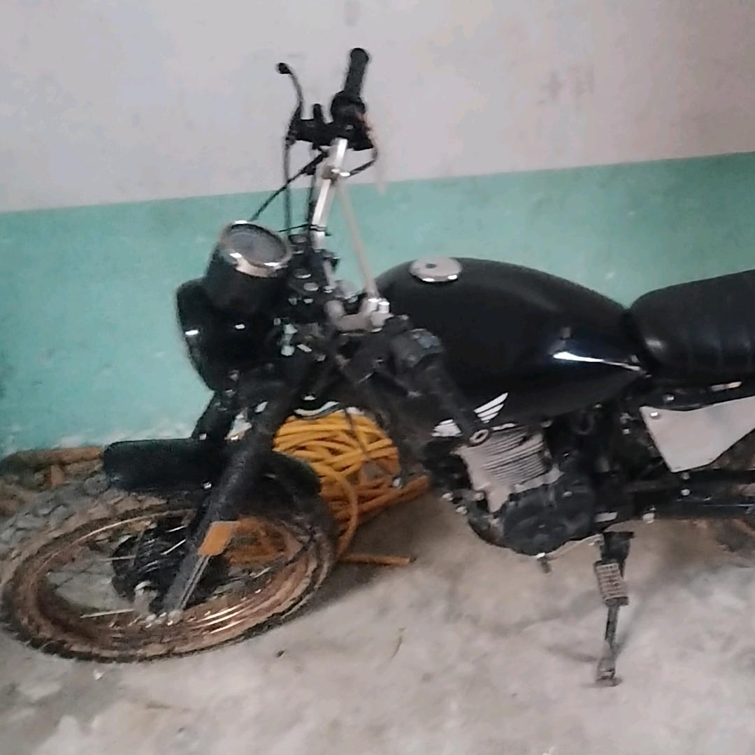 ✎𝒜𝓌独来独往