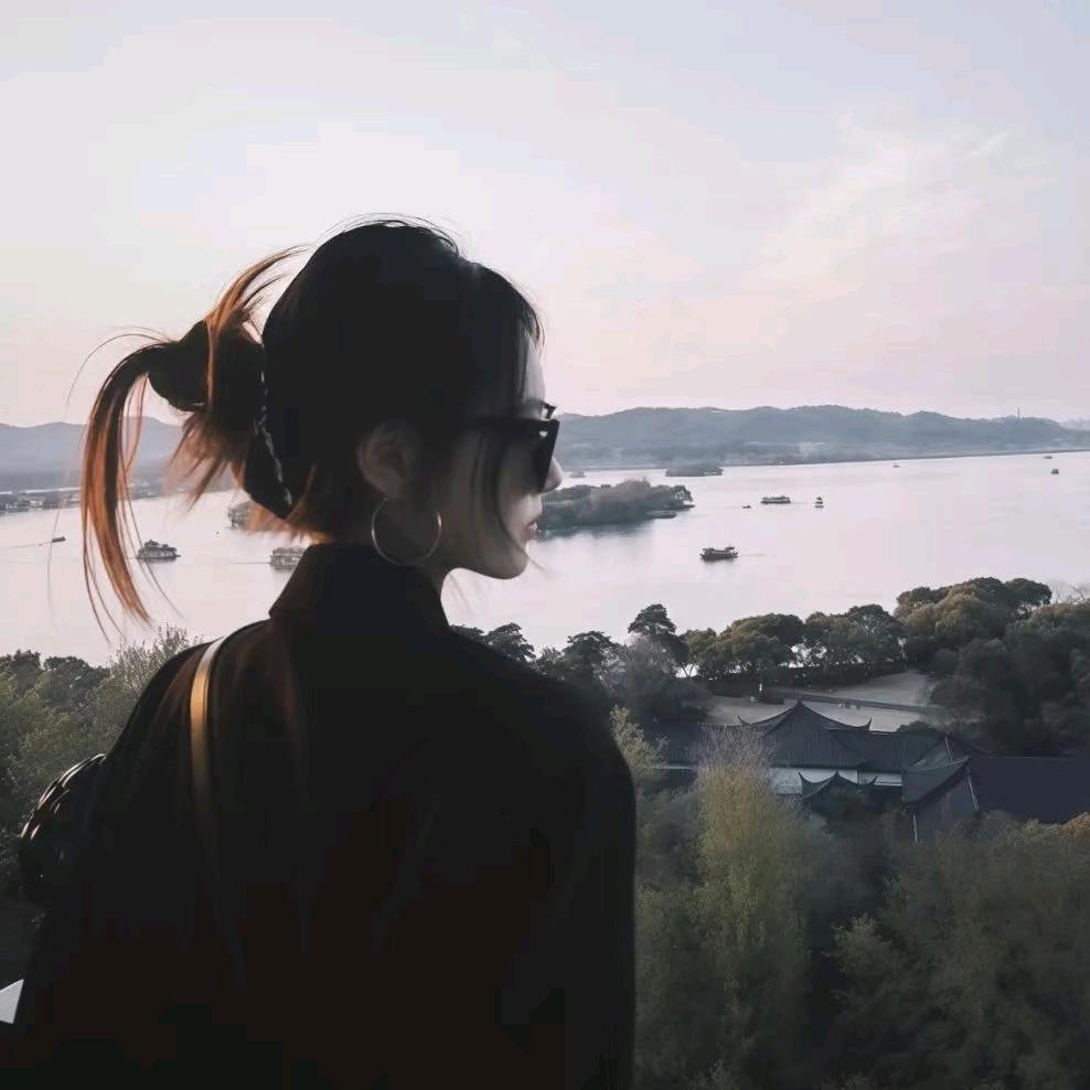 优美精选女装穿搭
