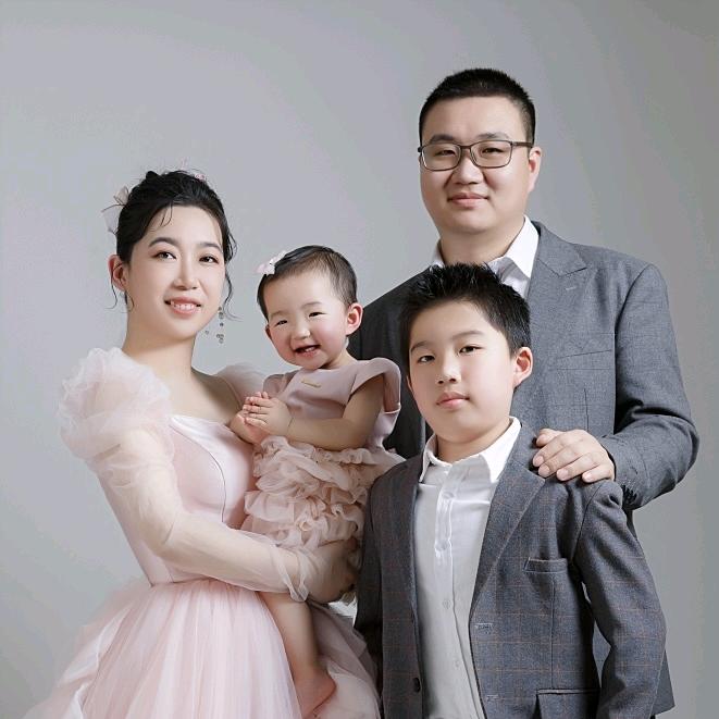 怪叔叔♀(*¯︶¯*)