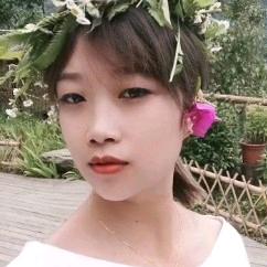 背对背拥抱