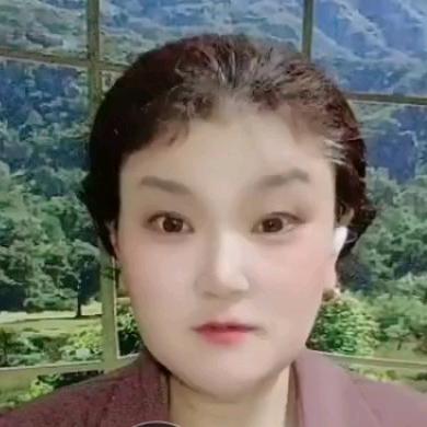 秀英很漂亮
