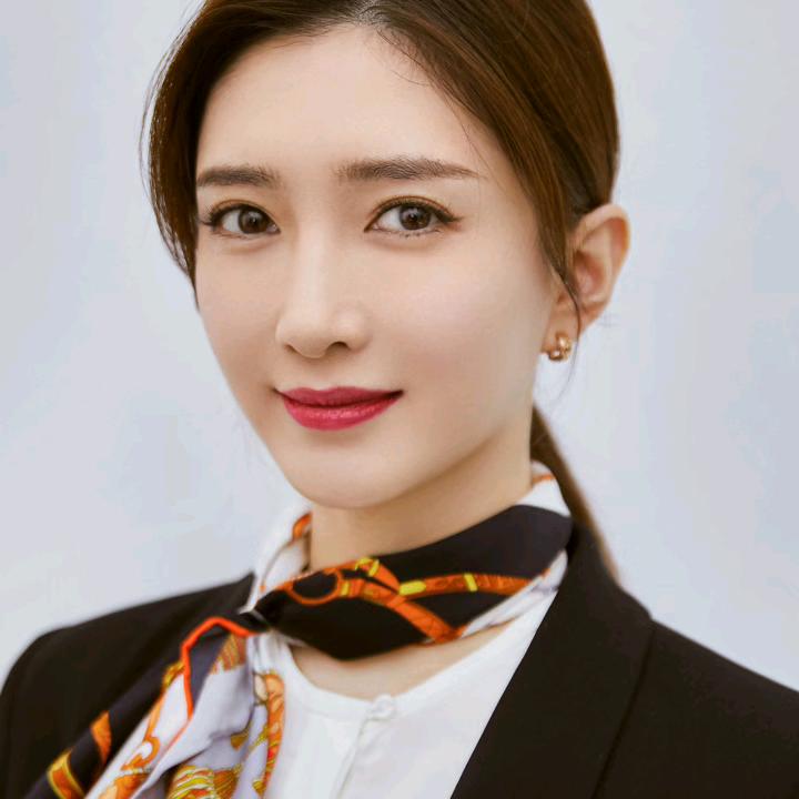 做--个坚强的自己