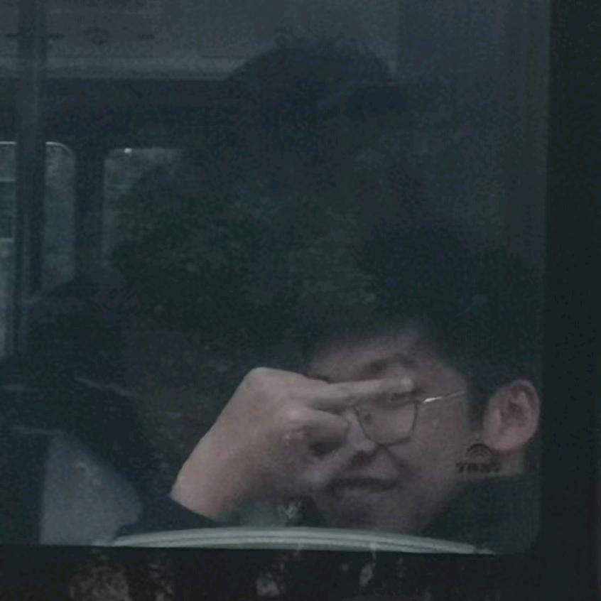 蝅