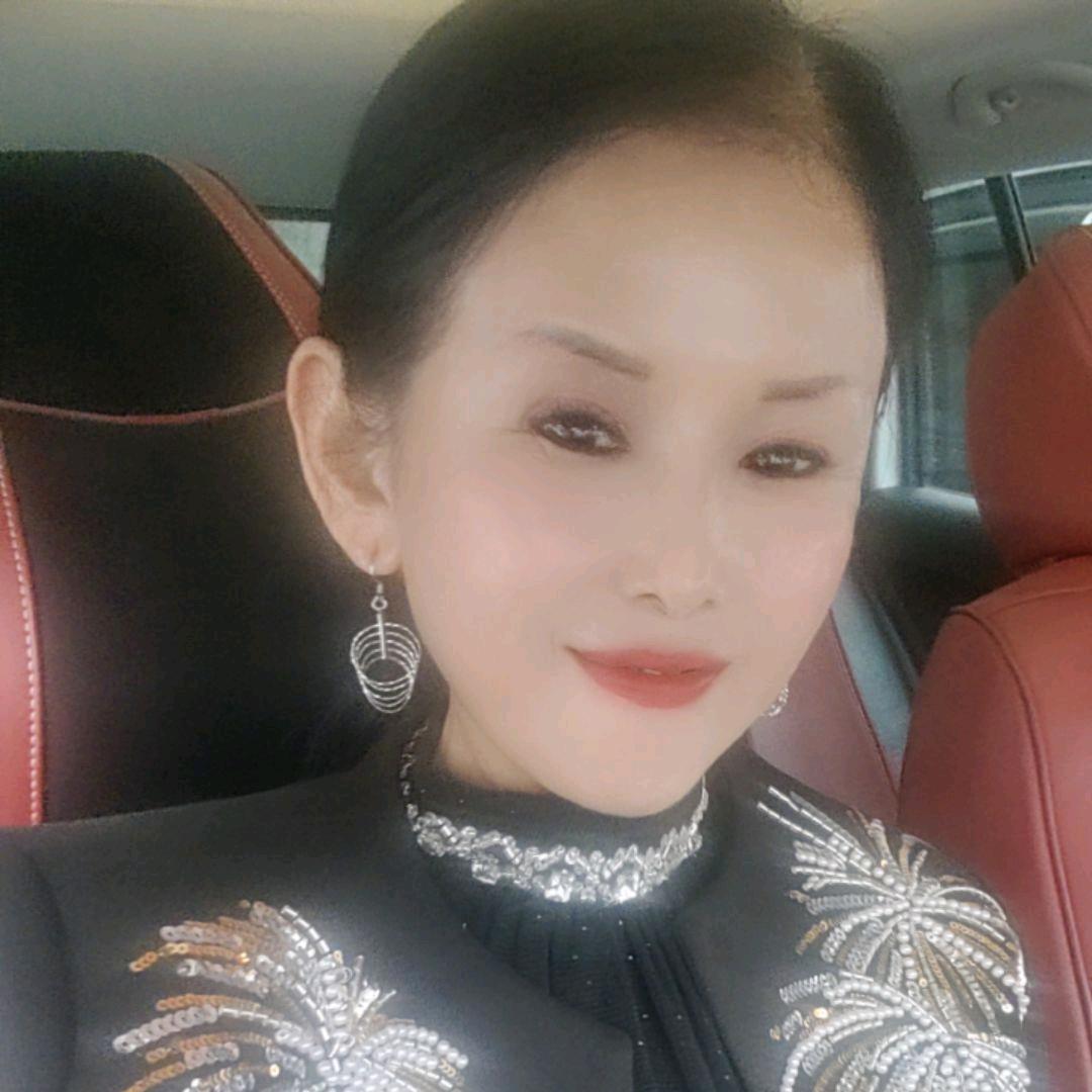 山谷里的百合花