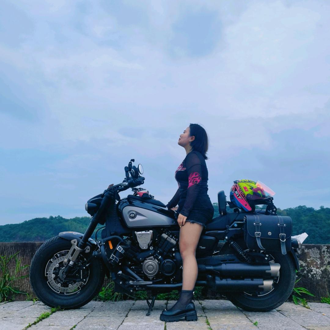 腹鼓女壮士💪🏻💋