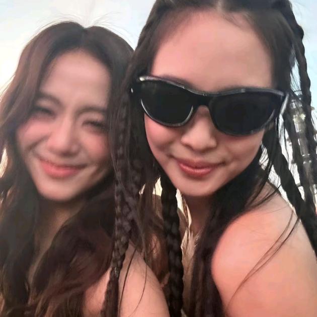 爱玩马可b罗的貌美少女