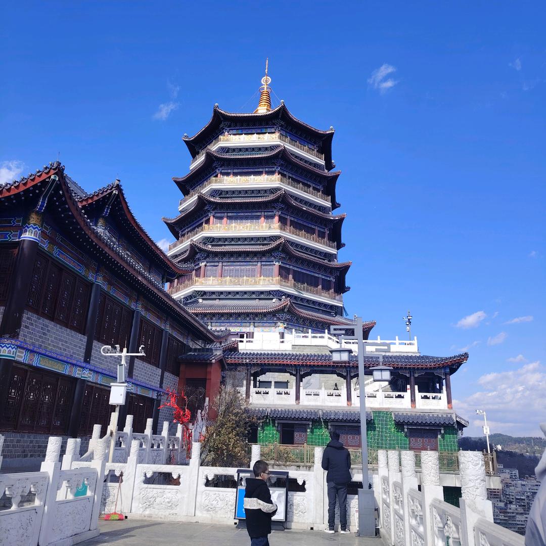 小明明        ，