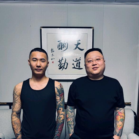 AAA建材批发刘哥