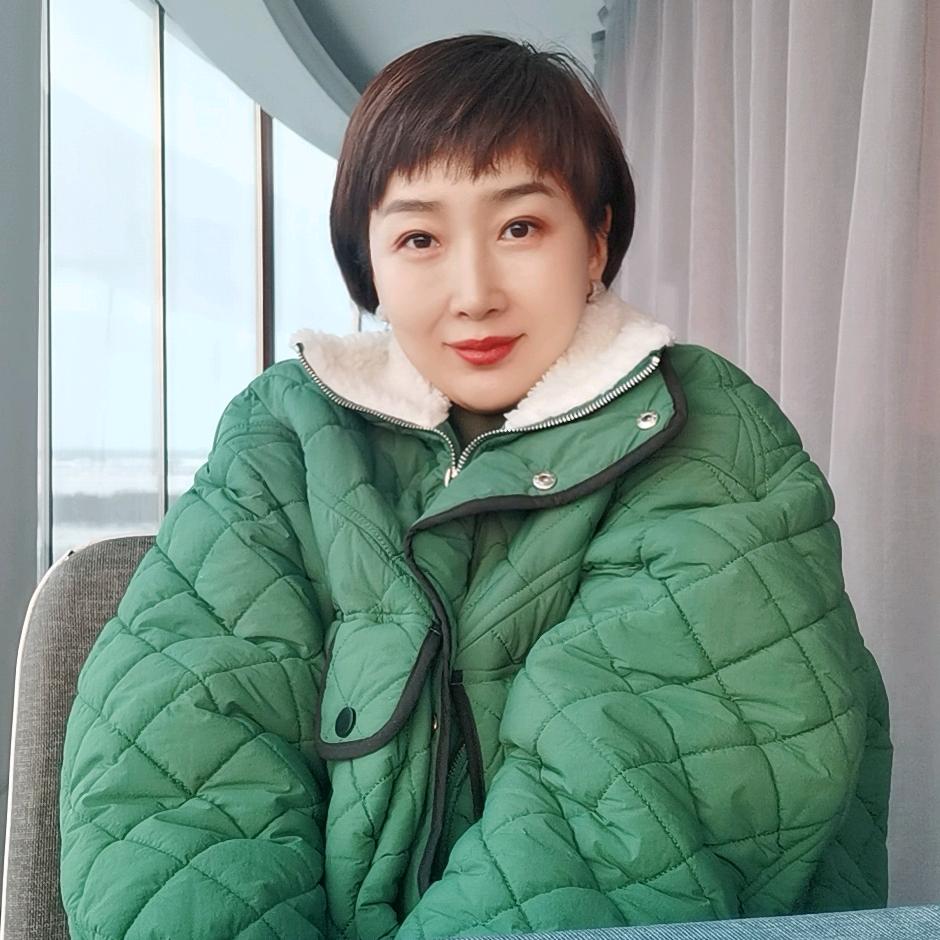 爱旅游的丁小岩