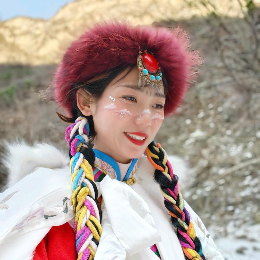 芊芊轻奢服饰