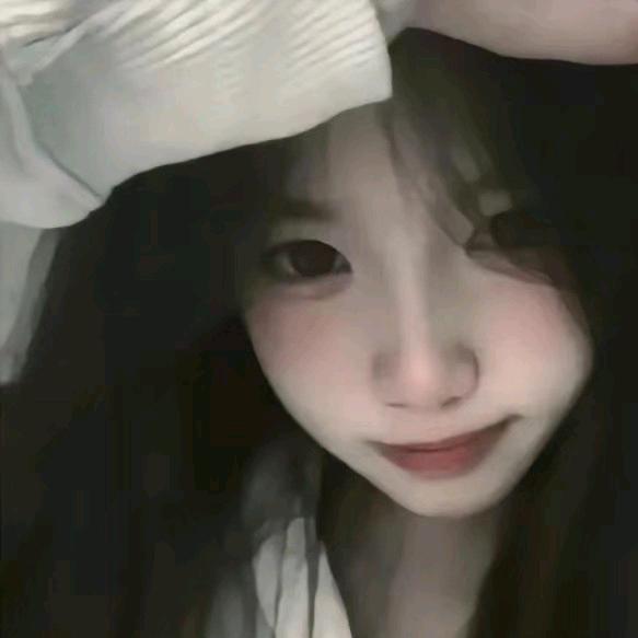 依依(˵¯͒〰¯͒˵)