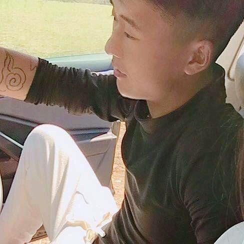 💋 杀狗卖肉的奥特曼