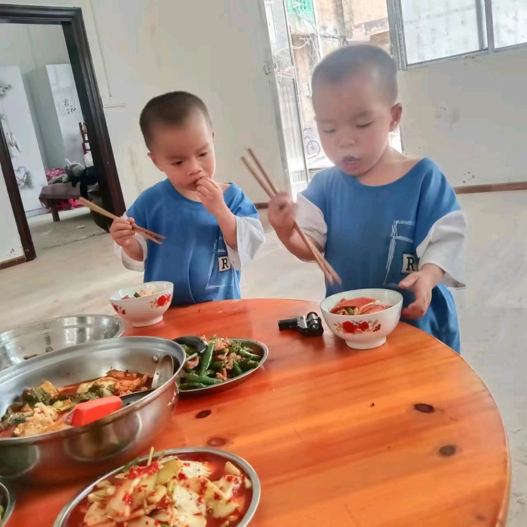 加油奋斗路上有我陪你