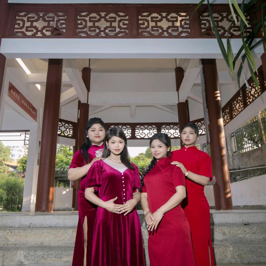 四个孩子的妈妈