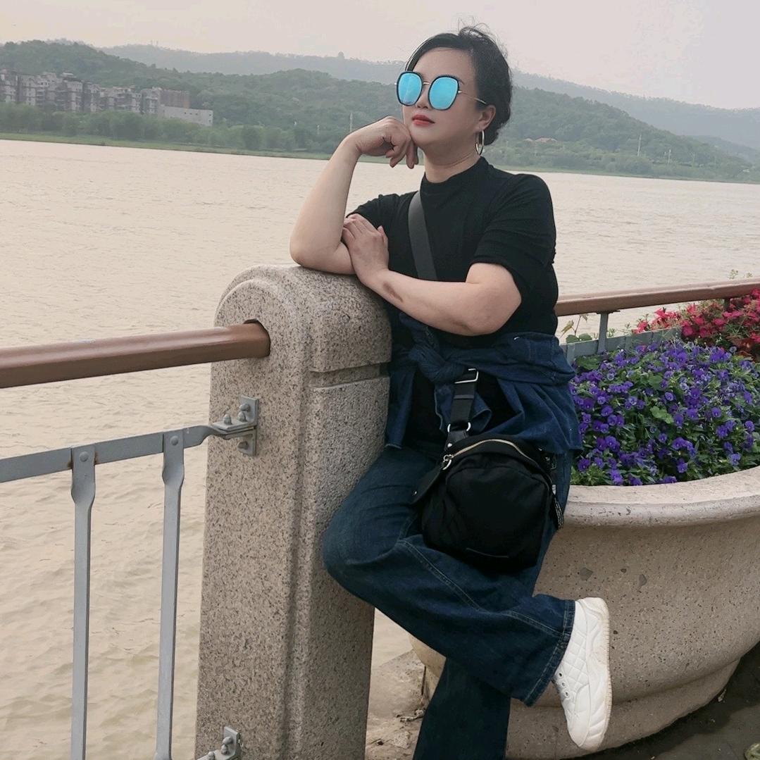 澄潭江E维尚品服饰