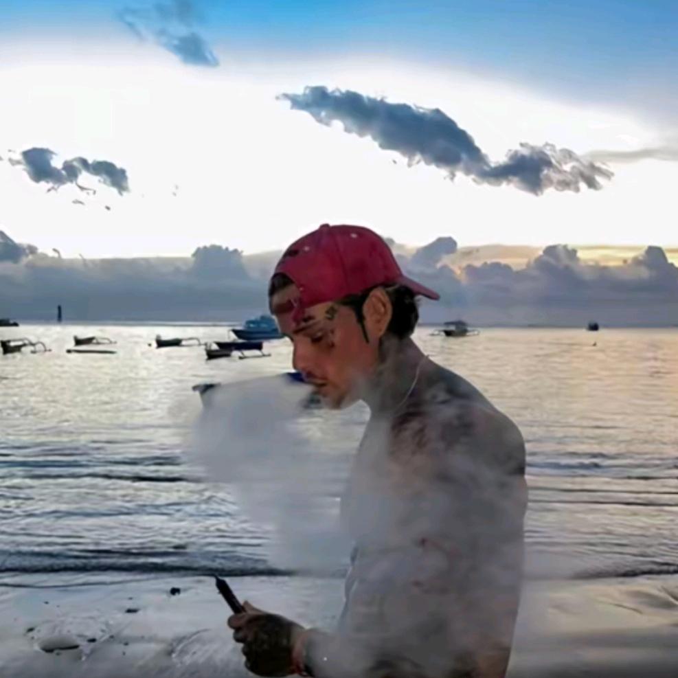 阿许很高冷
