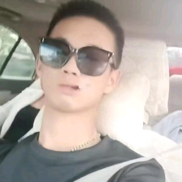 小成哥找女朋友