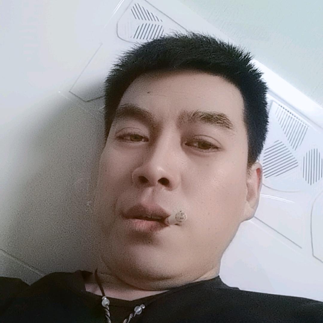 牵着蜗牛去散步～(^з^)-