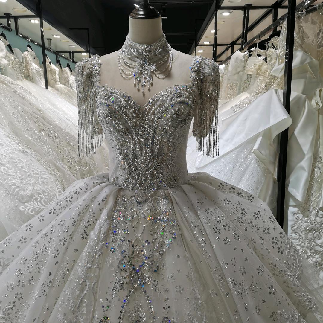 姑苏区蒂豪婚纱礼服店