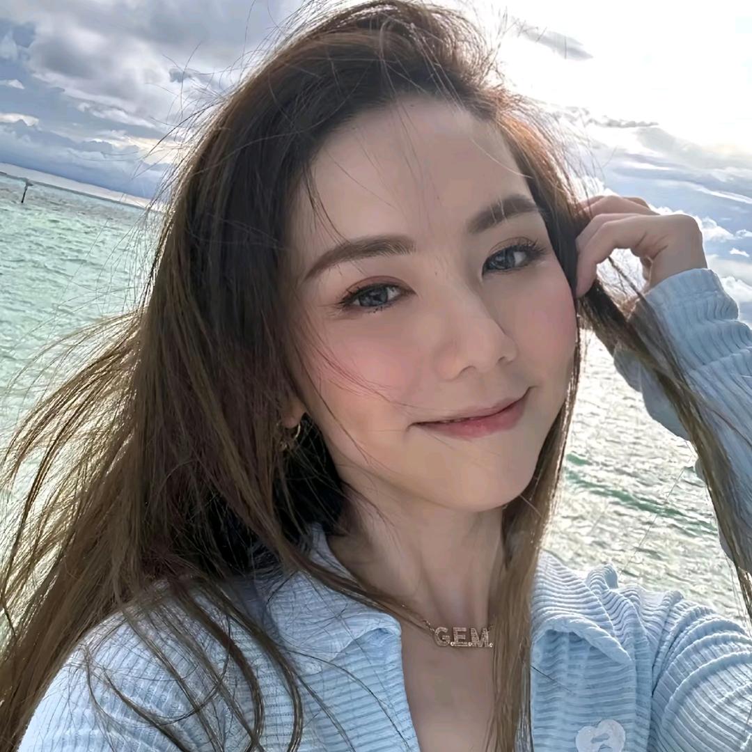 微胖珠宝🫦美女