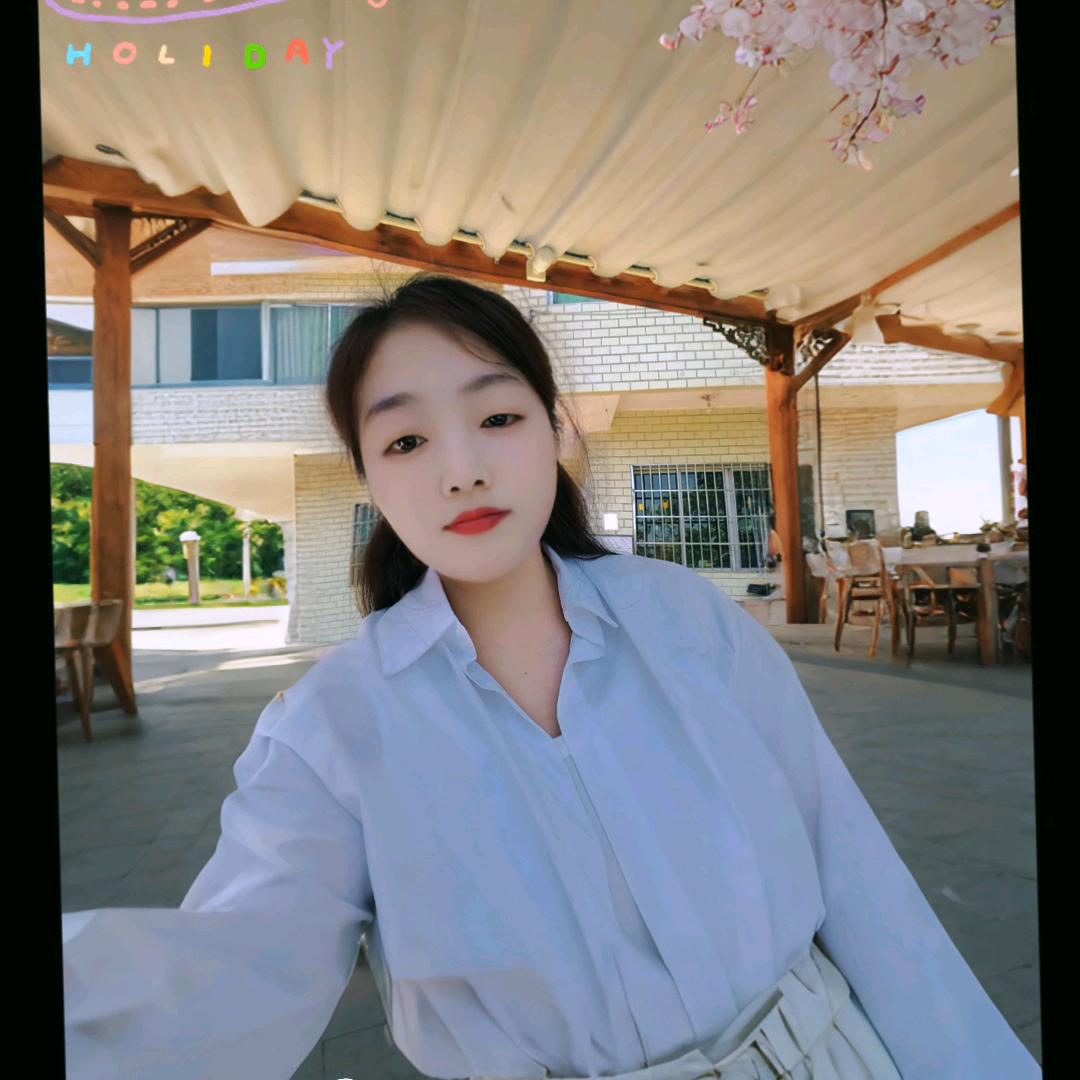 @浅浅一笑