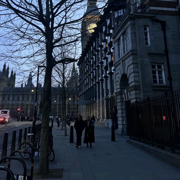 ccc姐的港店通卖