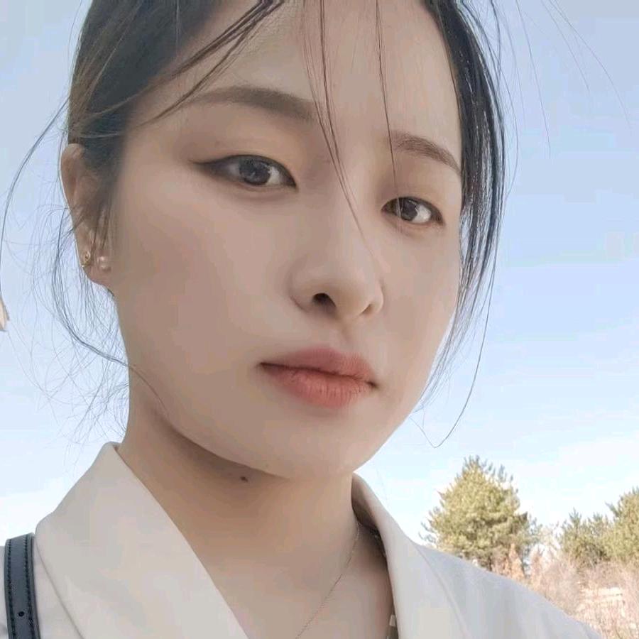 房产主理人芳芳