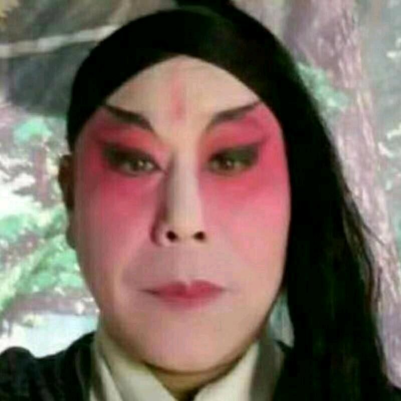 老陈爱唱戏