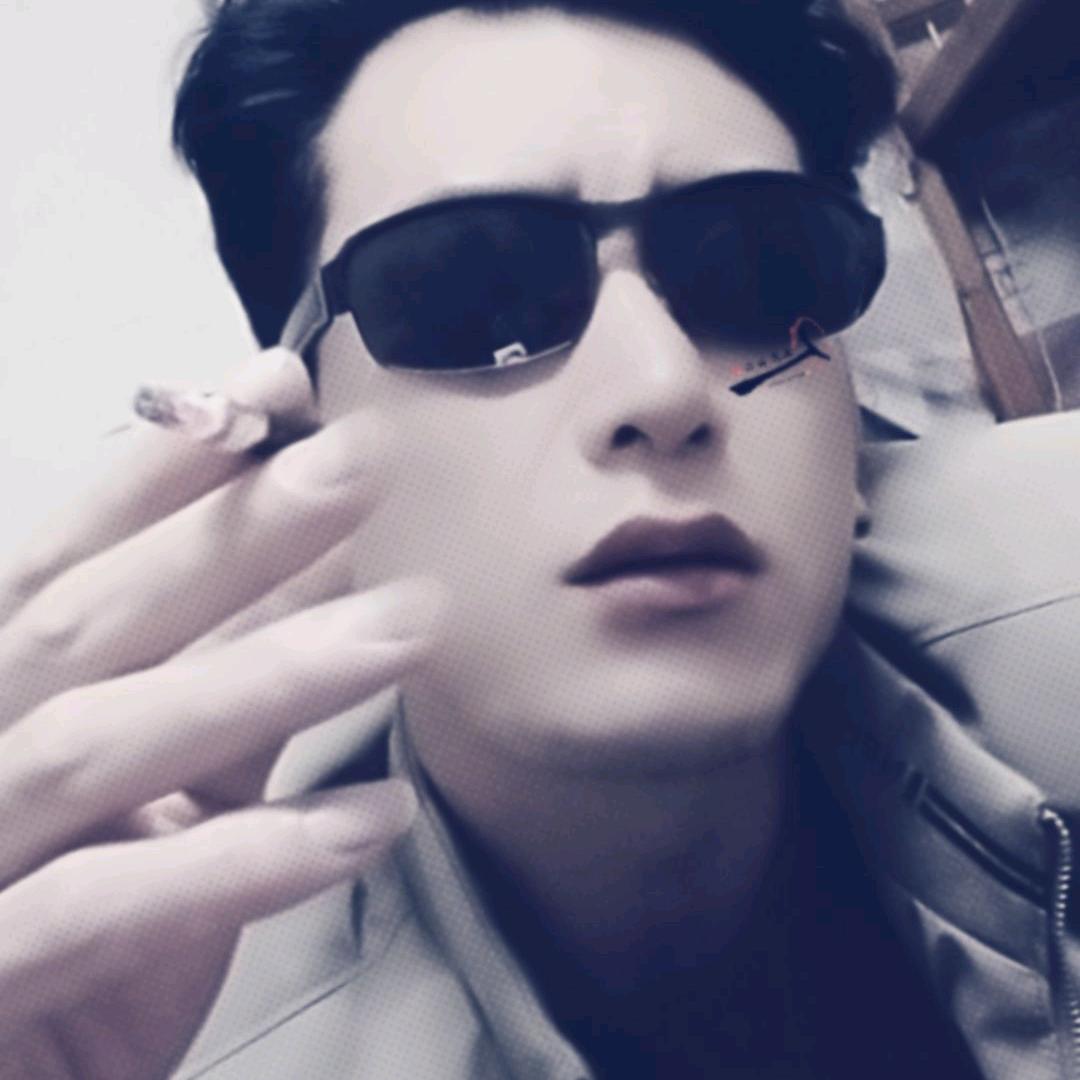 一生无怨无悔，啊雄