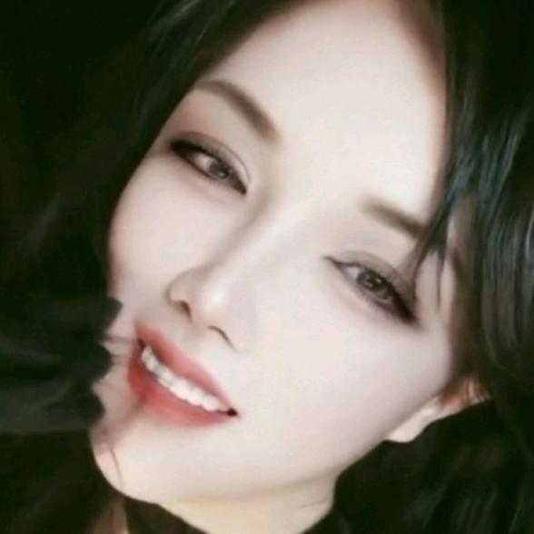 (奶牛🐄)小妹妹