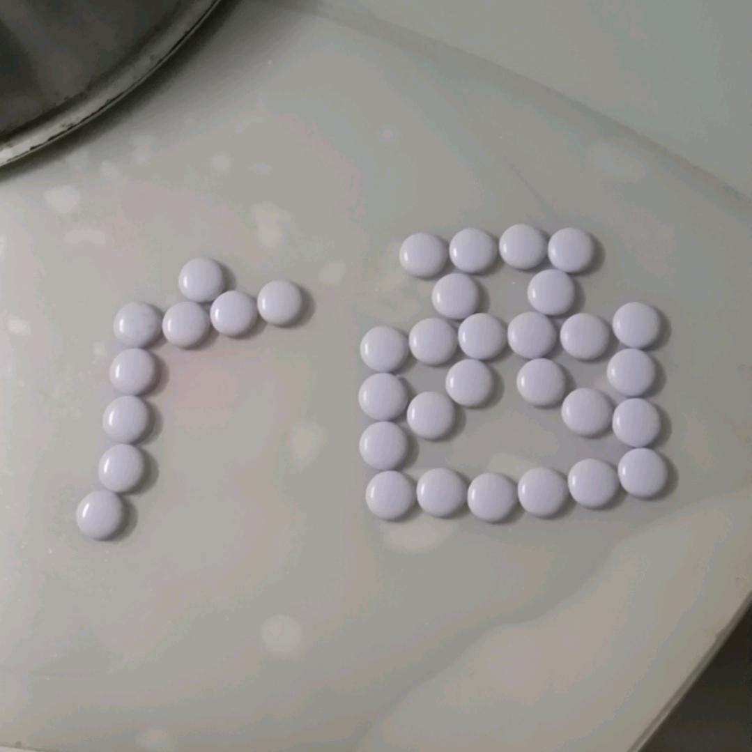 来自钦州的颖朗太阳能灯科学家唐师傅的晚辈