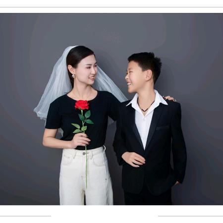 爱吃西瓜的肥肥鲨