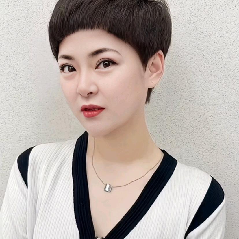 交城县城镇花酷妖美容美发店