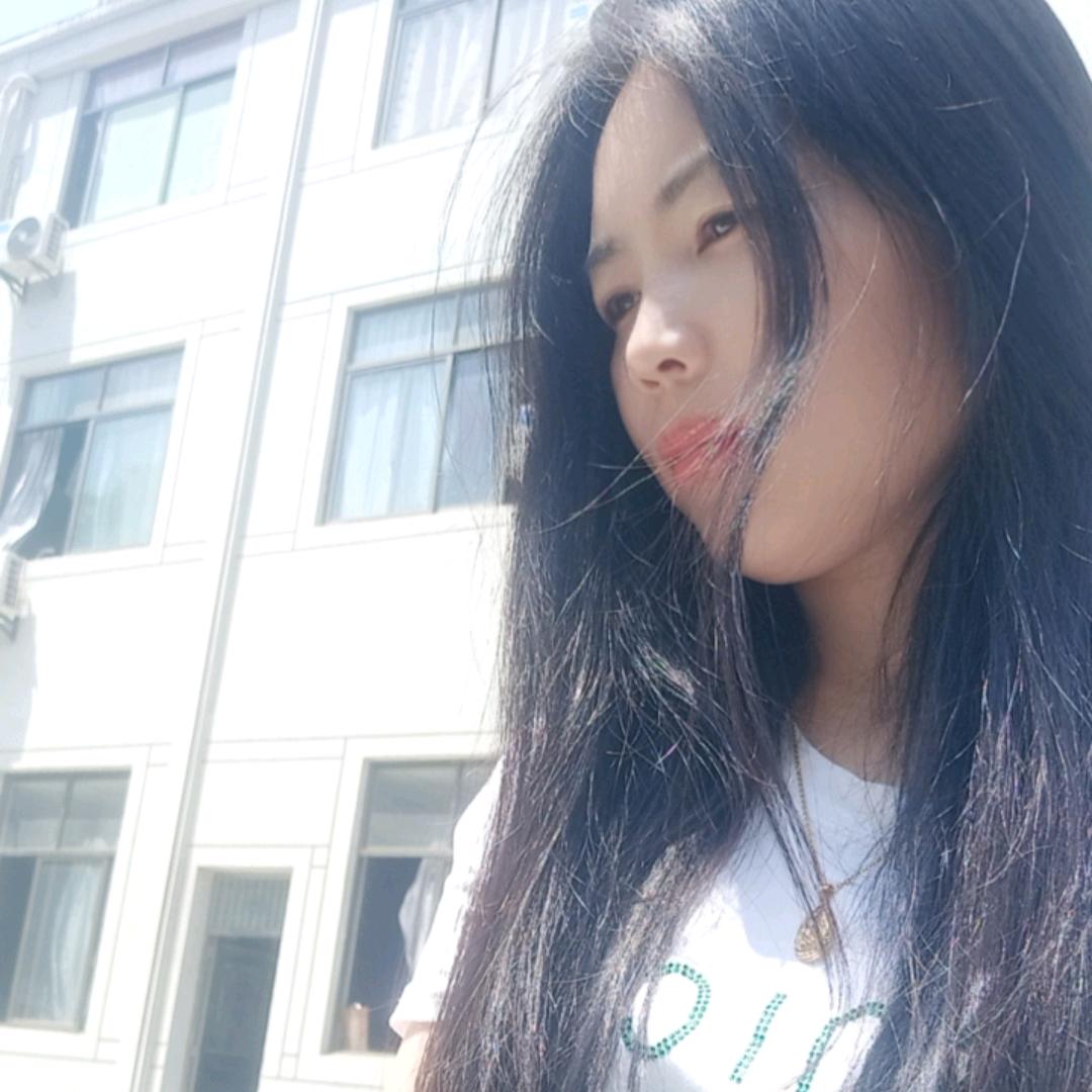 ℋღ᭄笑着🍒退场💞࿐