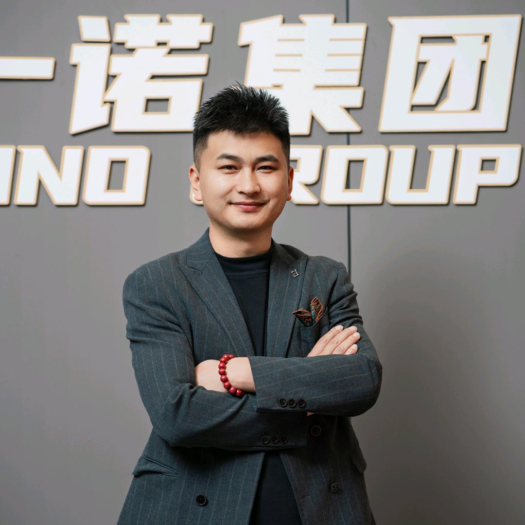 一诺纹绣房车外拓开拓者小马