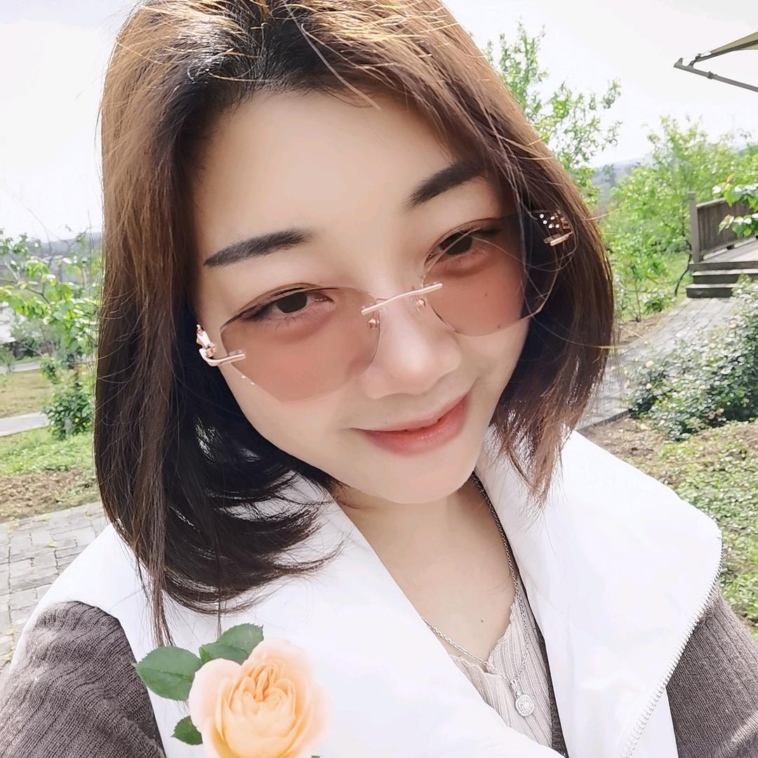 🌈尚禧花艺      周周